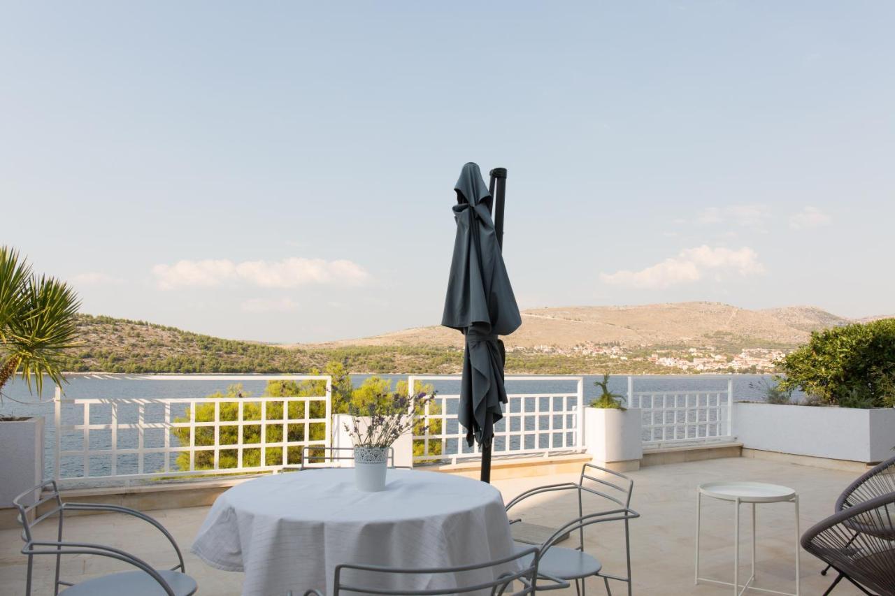 Vila Visnjic Grebastica Exterior photo